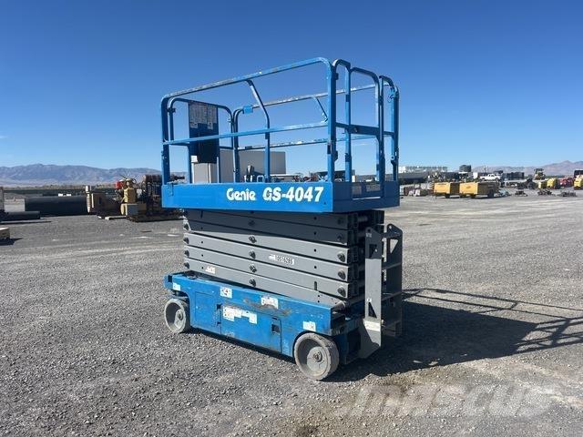 Genie GS4047 シザースリフト