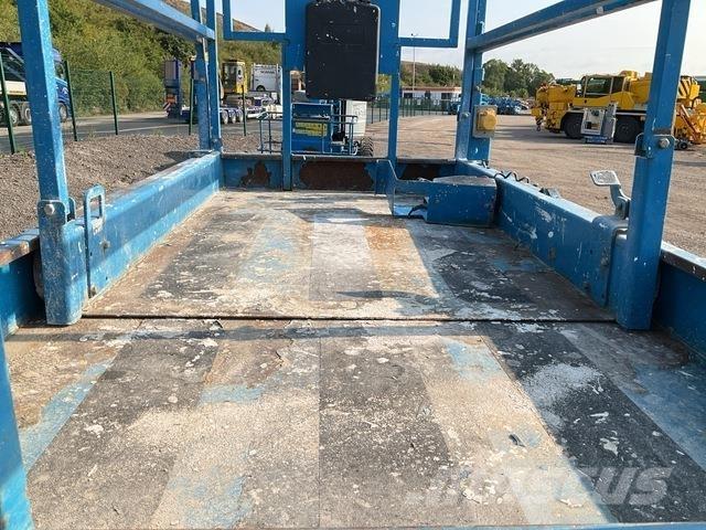 Genie GS4047 シザースリフト