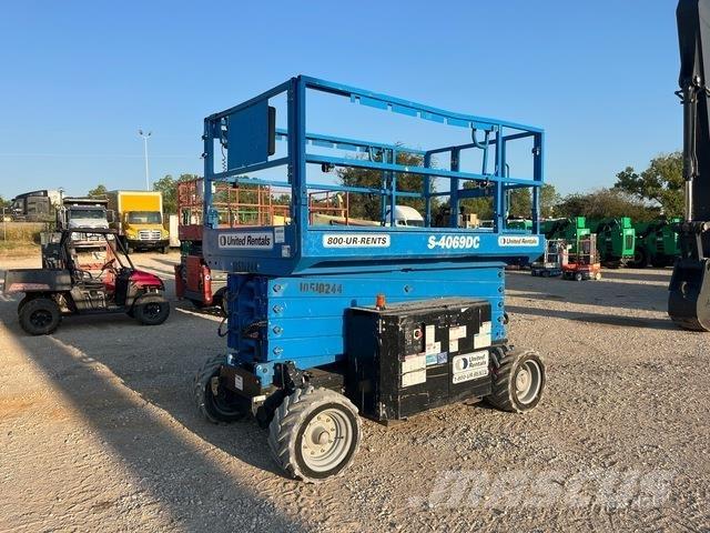 Genie GS4069DC シザースリフト