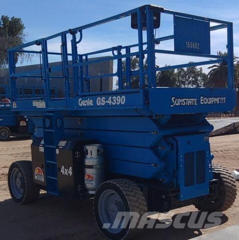 Genie GS4390RT シザースリフト