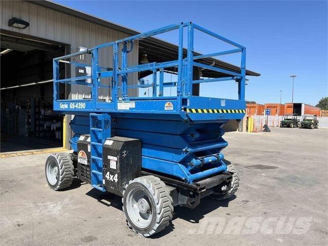 Genie GS4390RT シザースリフト