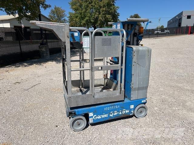 Genie QS-15 垂直昇降型リフト