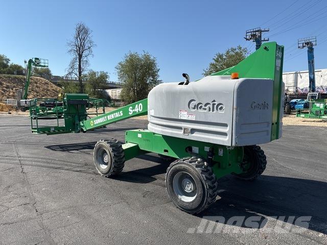 Genie S-40 ブームリフト　直伸型