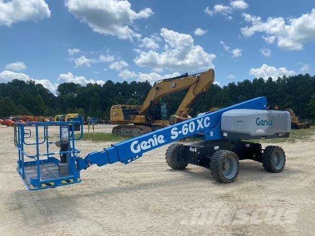 Genie S-60XC ブームリフト　直伸型
