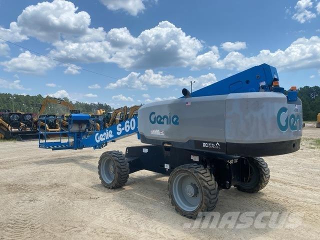 Genie S-60XC ブームリフト　直伸型