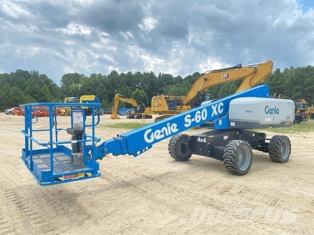 Genie S-60XC ブームリフト　直伸型