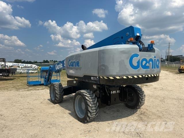 Genie S-65XC ブームリフト　直伸型