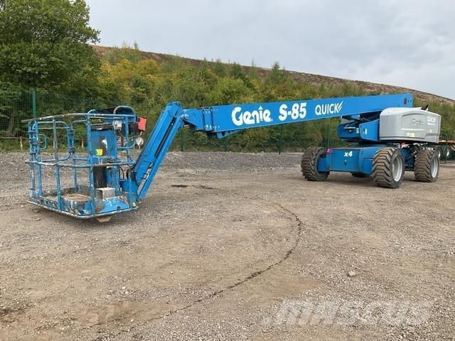 Genie S85 ブームリフト　屈伸型