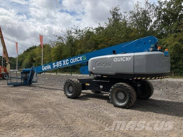 Genie S85 XC ブームリフト　直伸型