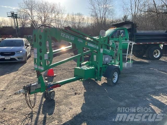 Genie TZ-34/20 高所作業台付トレーラー