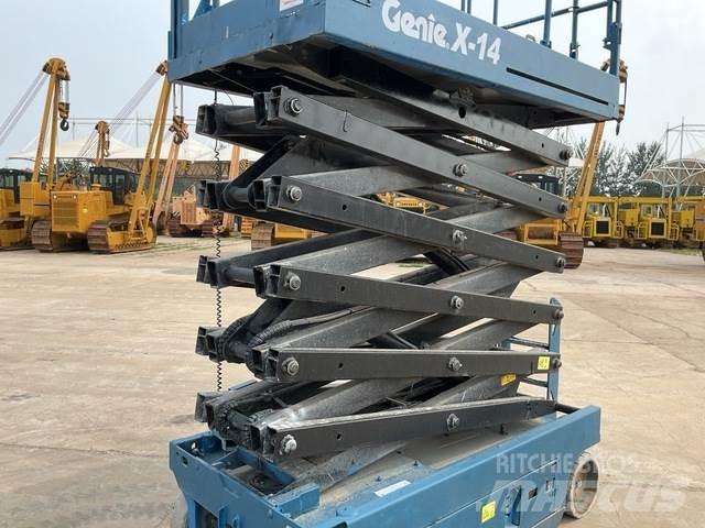 Genie X14 シザースリフト