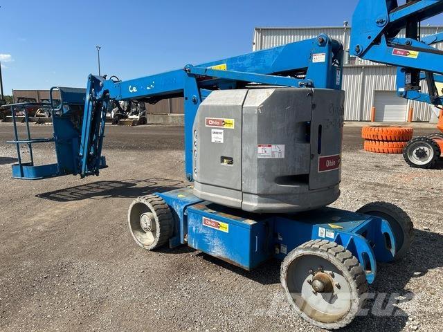 Genie Z-34/22N ブームリフト　屈伸型