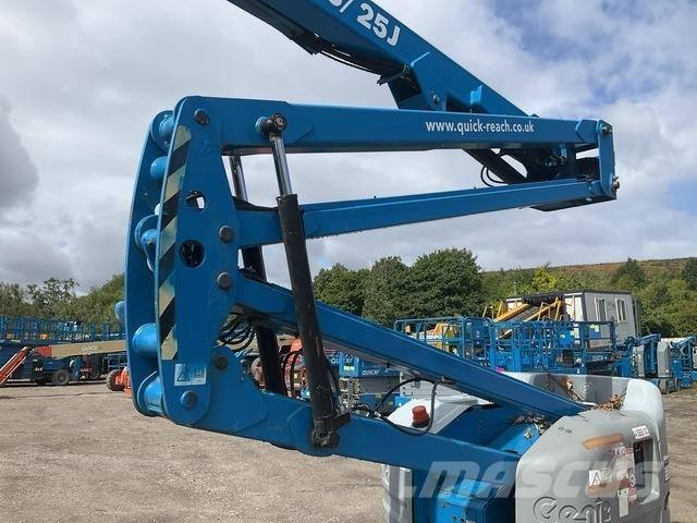 Genie Z45/25J ブームリフト　屈伸型