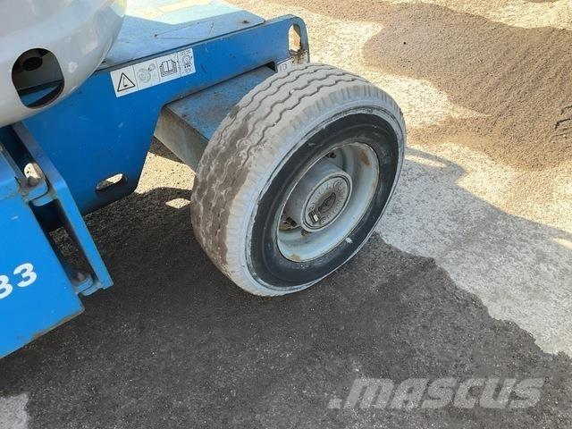 Genie Z45/25J ブームリフト　屈伸型