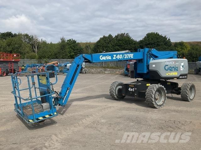 Genie Z60/37 ブームリフト　屈伸型