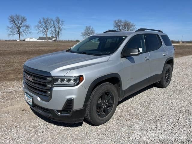 GMC Acadia 自動車