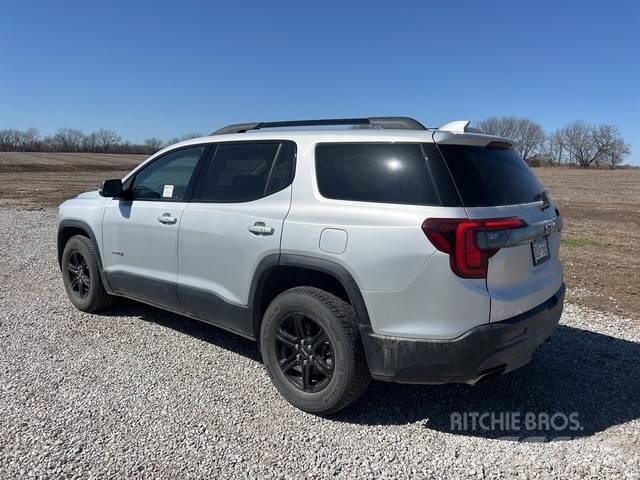 GMC Acadia 自動車