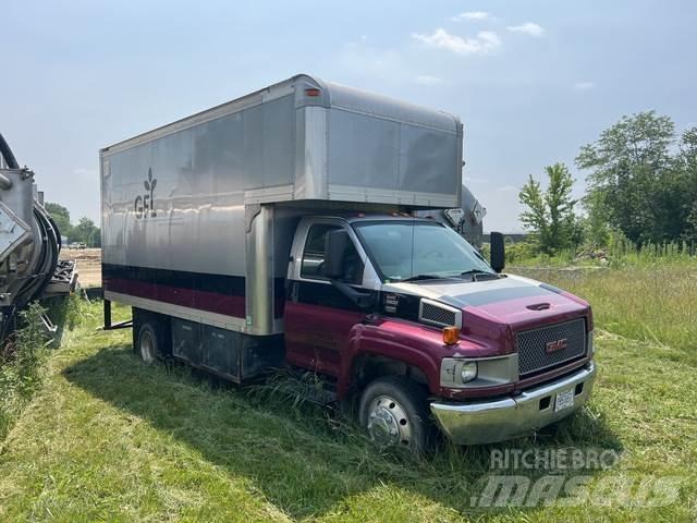 GMC C5500 ボックスボディー、ウイング、箱車