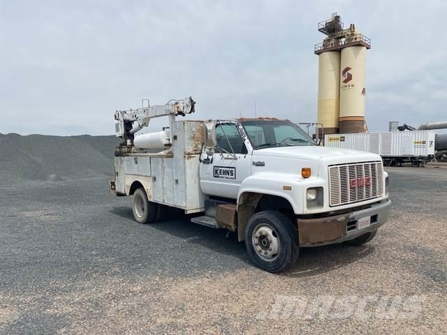 GMC C5500 多目的／汎用車両