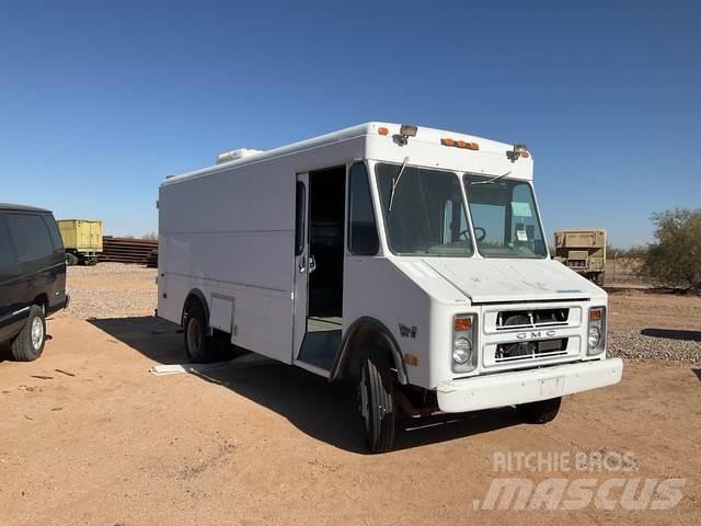 GMC P3500 パネルバン