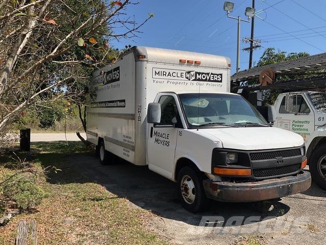 GMC Savana ボックスボディー、ウイング、箱車