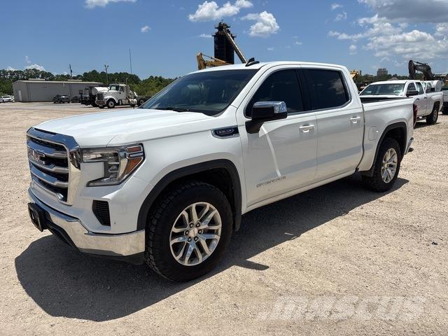 GMC Sierra ピックアップ／ドロップサイド