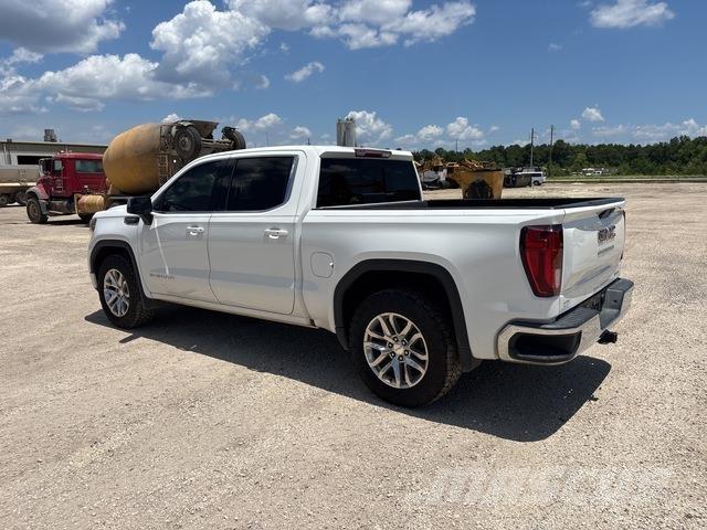 GMC Sierra ピックアップ／ドロップサイド