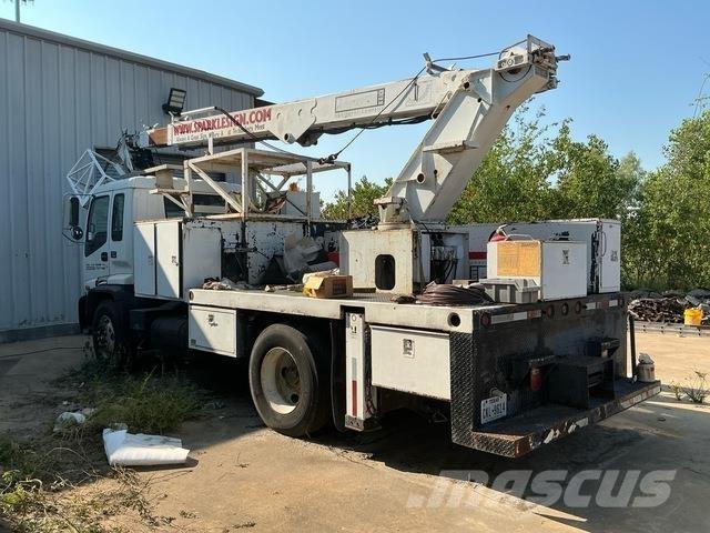 GMC T7500 トラック高所作業車