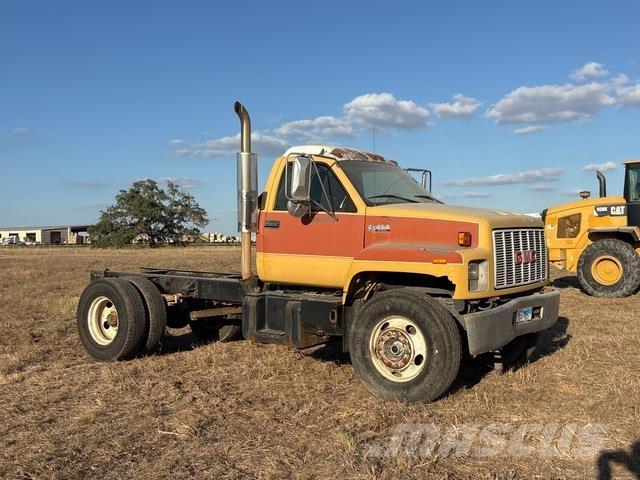 GMC Topkick キャビン及び内装