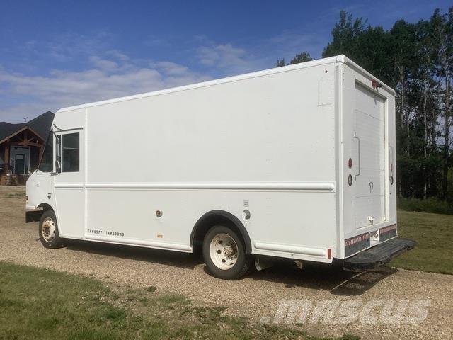 GMC Workhorse ボックストラック
