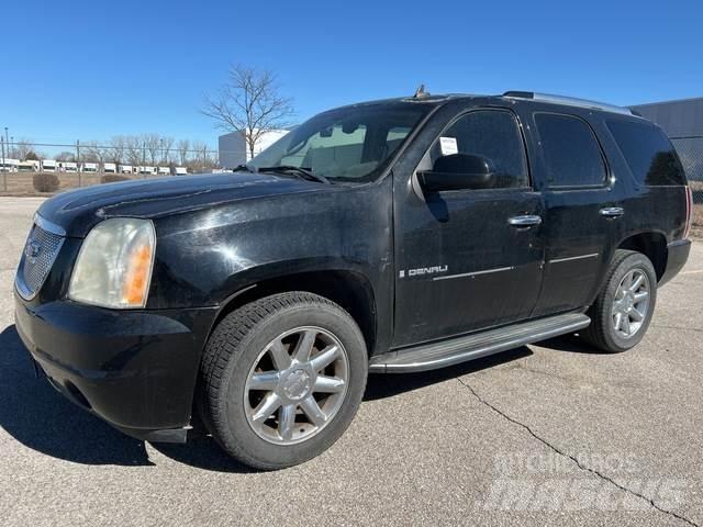 GMC Yukon 自動車