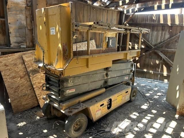 Grove SM3184XT シザースリフト