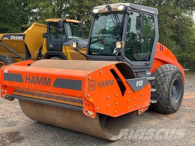 Hamm H12i 振動ローラ