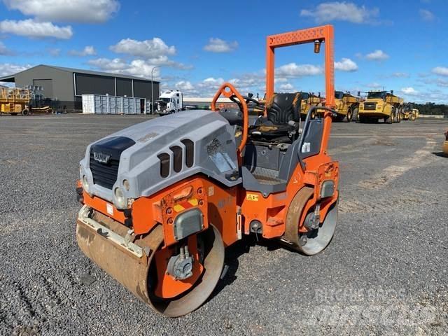 Hamm HD12VO タンデムローラ