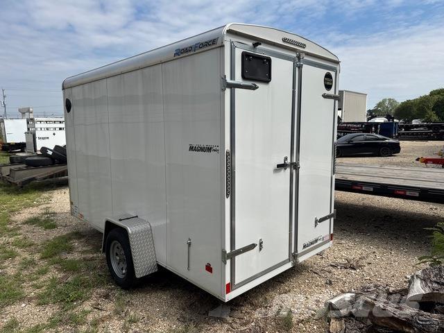 Haulmark  ボックスボディートレーラー