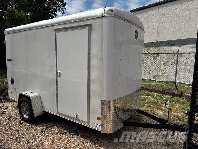 Haulmark  ボックスボディートレーラー