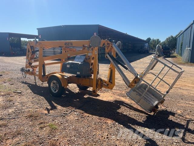 Haulotte 4527A 高所作業台付トレーラー