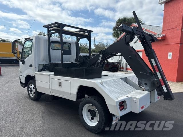 Hino 155 レッカー車