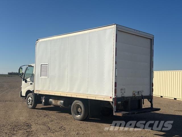 Hino 195 ボックスボディー、ウイング、箱車