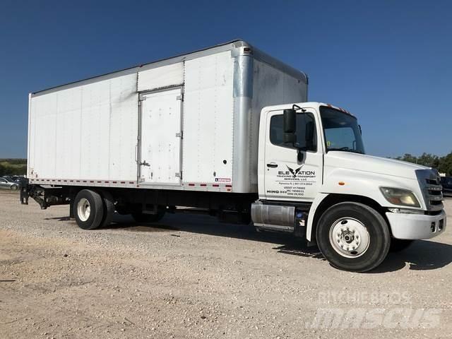 Hino 268 ボックスボディー、ウイング、箱車