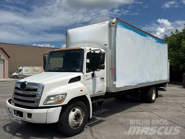 Hino 268 ボックスボディー、ウイング、箱車