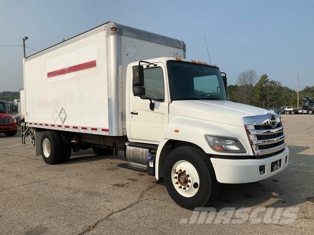 Hino 268 ボックスボディー、ウイング、箱車