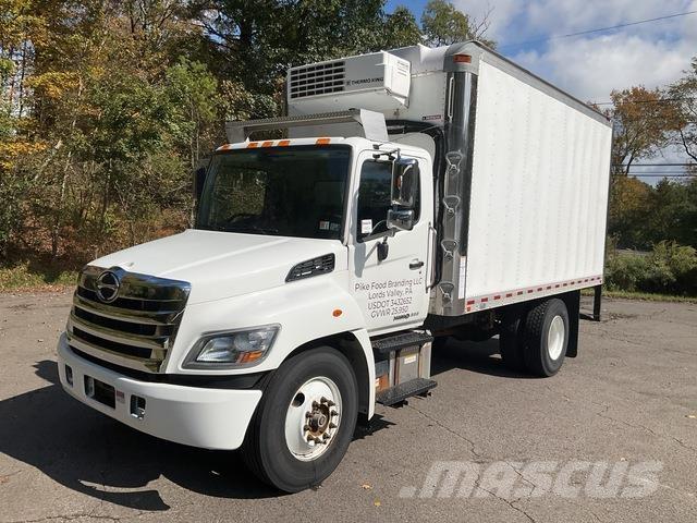 Hino 268 冷凍冷蔵車