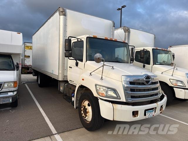 Hino 268 ボックスボディー、ウイング、箱車