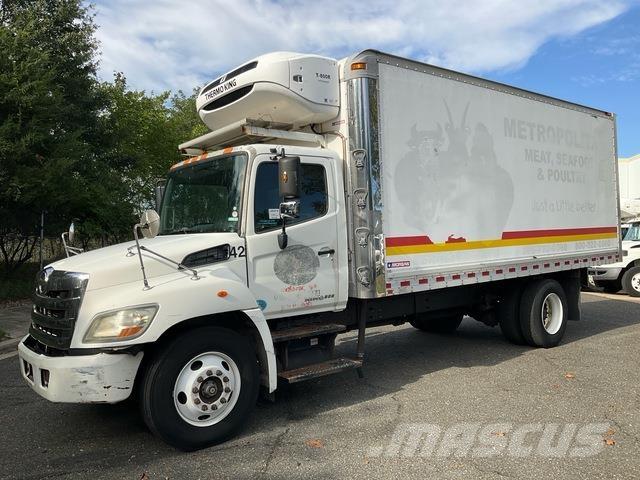 Hino 268 冷凍冷蔵車
