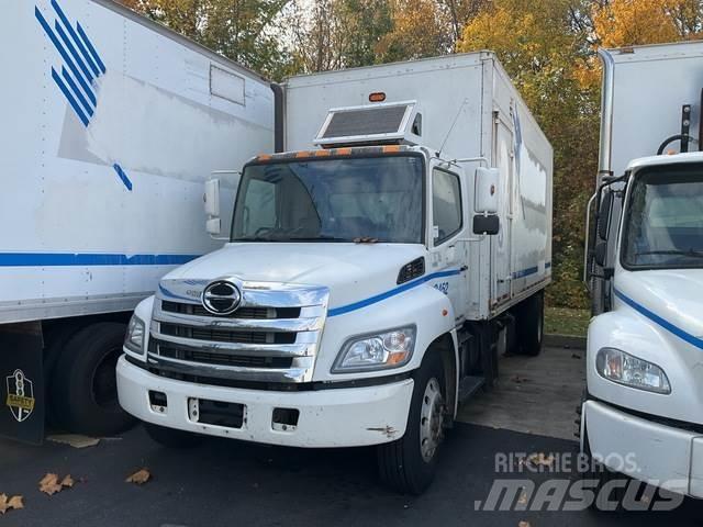 Hino 338 ボックスボディー、ウイング、箱車