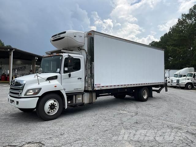 Hino 338 冷凍冷蔵車