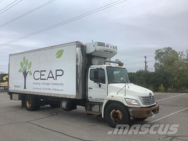 Hino 338 冷凍冷蔵車