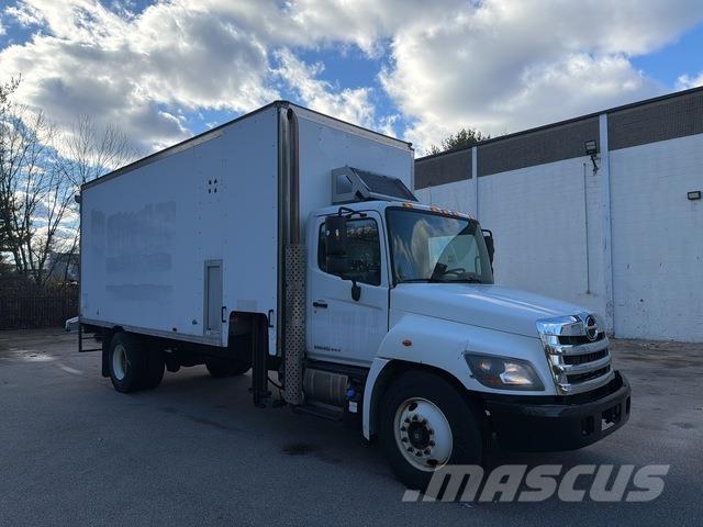 Hino 338 ボックスボディー、ウイング、箱車