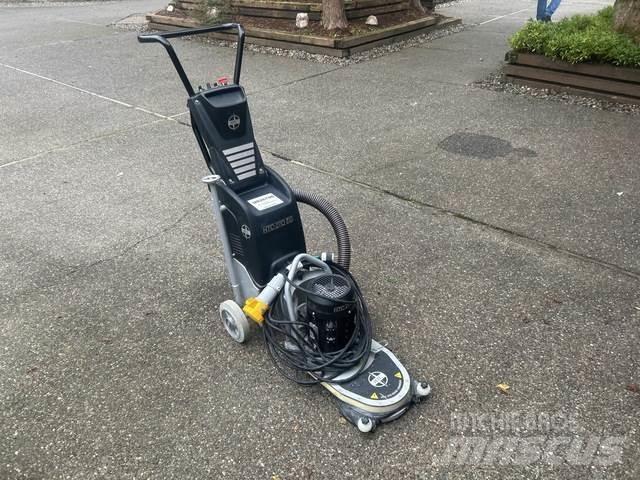 HTC 270-EG ミル／研削機械